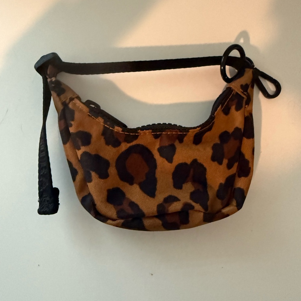 NWOT Baggu Crescent Charm Leopard Print Mini Bag Keychain